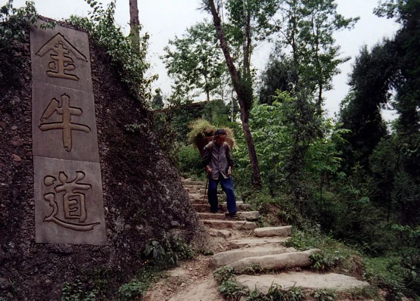image004.jpg