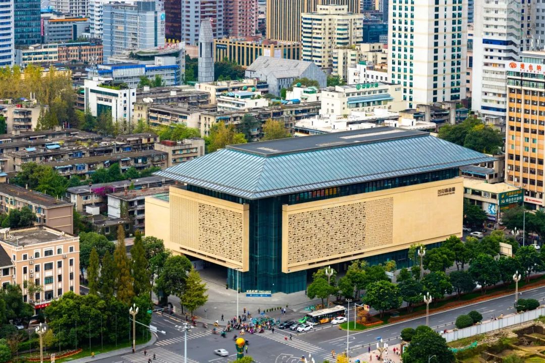 四川大剧院.jpg